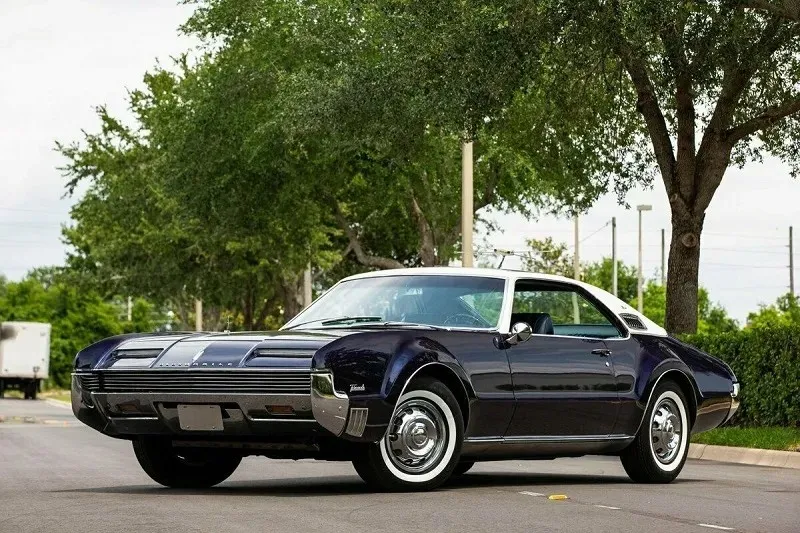 Oldsmobile Toronado