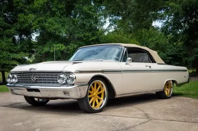 1962 Ford Galaxie 500 Sunliner Convertible
