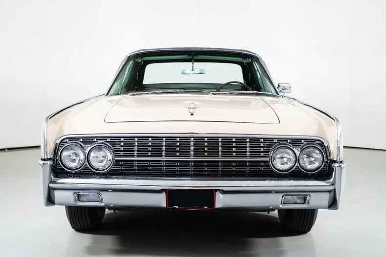 1962 Lincoln Continental Convertible