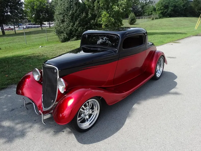 1933 Ford Coupe V-8 Small Block