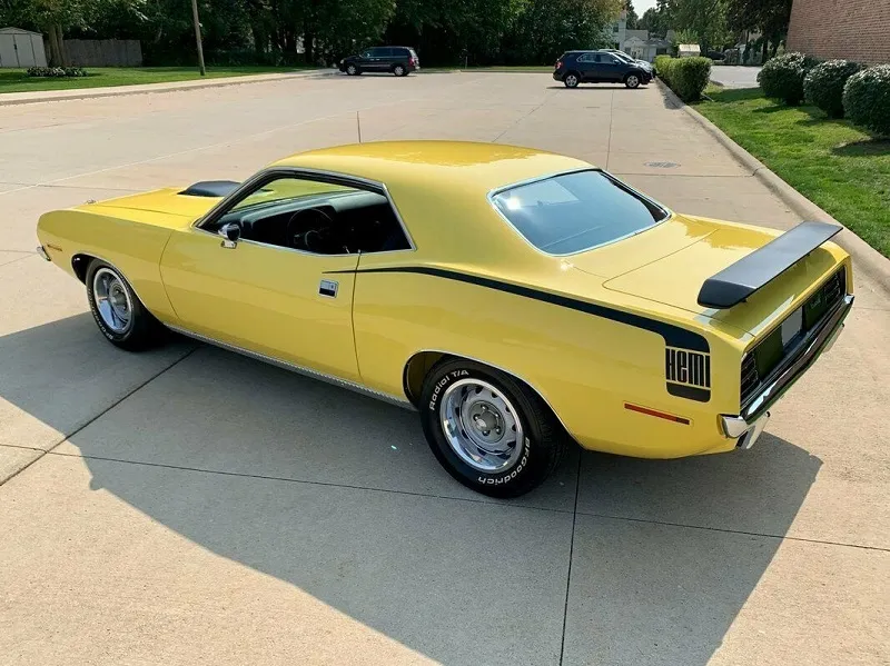 Plymouth Cuda