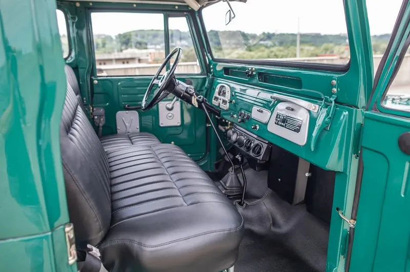Toyota Land Cruiser FJ45
