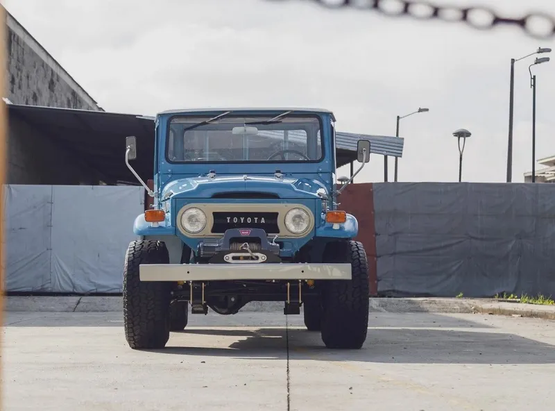 Toyota Land Cruiser FJ45