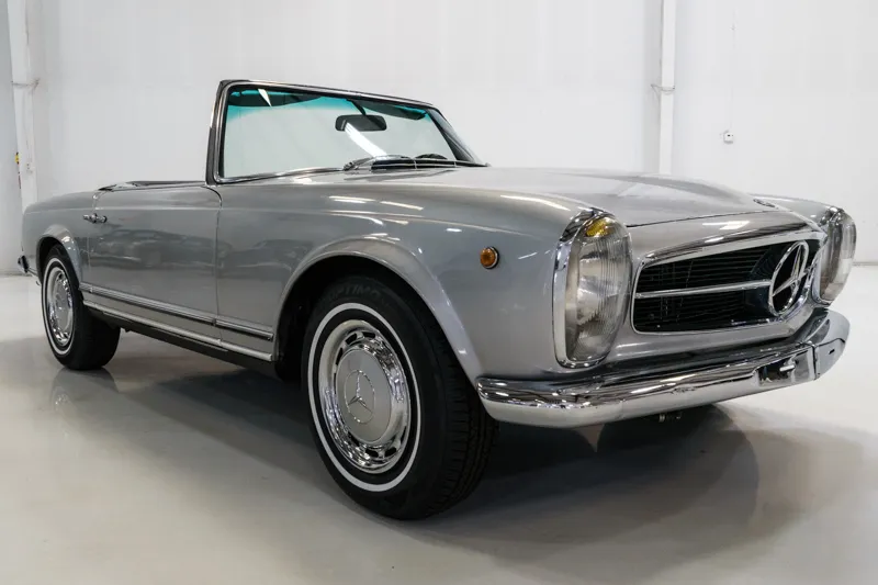 1967 Mercedes-Benz 250SL Roadster