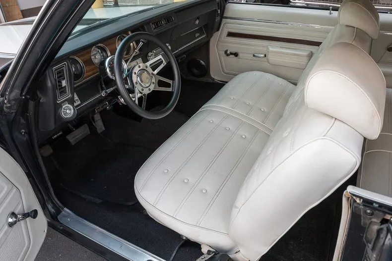Oldsmobile Cutlass