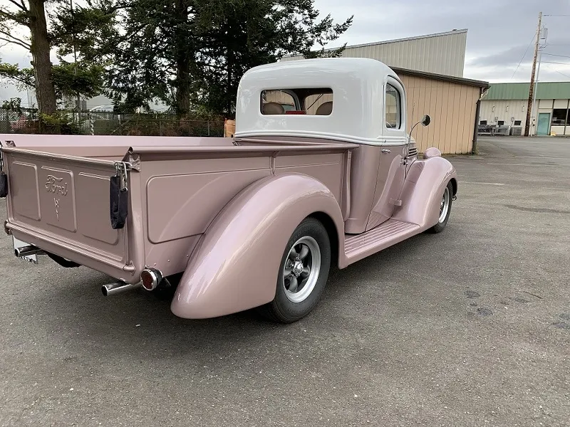 Ford Pickup