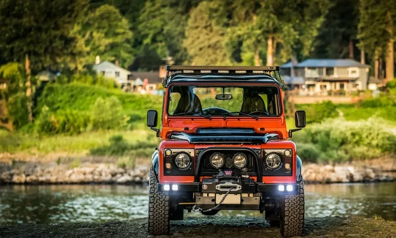 Land Rover Defender