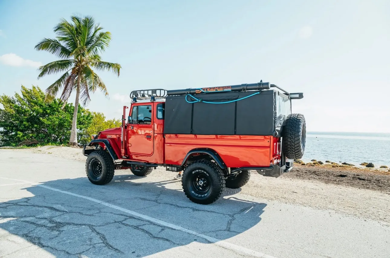 Toyota Land Cruiser FJ45