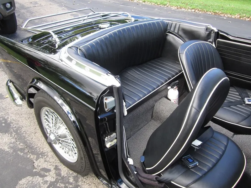 Triumph TR4