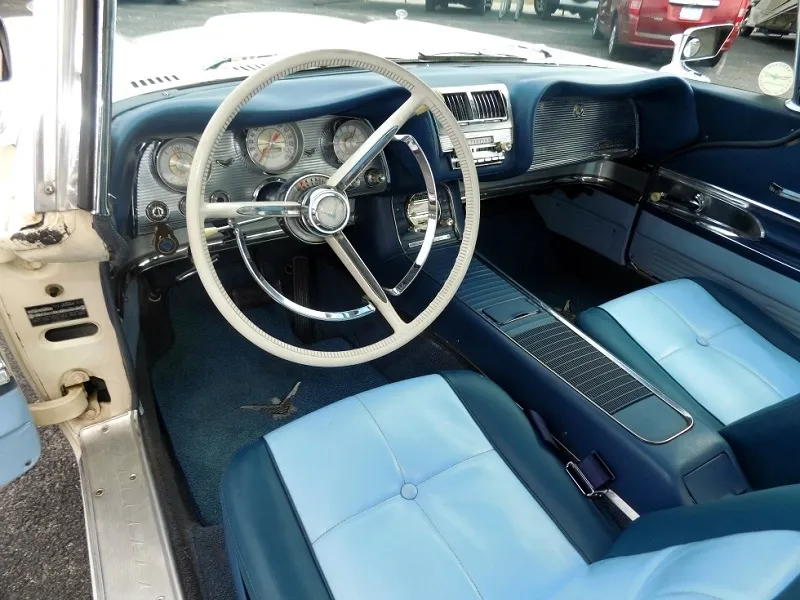 Ford Thunderbird