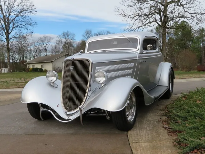 1934 Ford 3-window Coupe