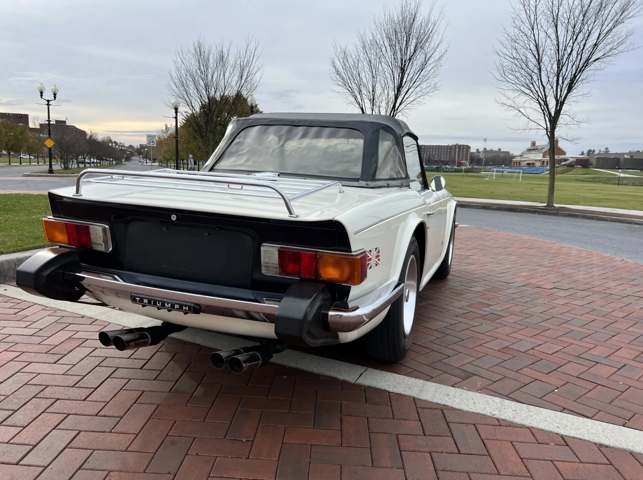 Triumph TR6