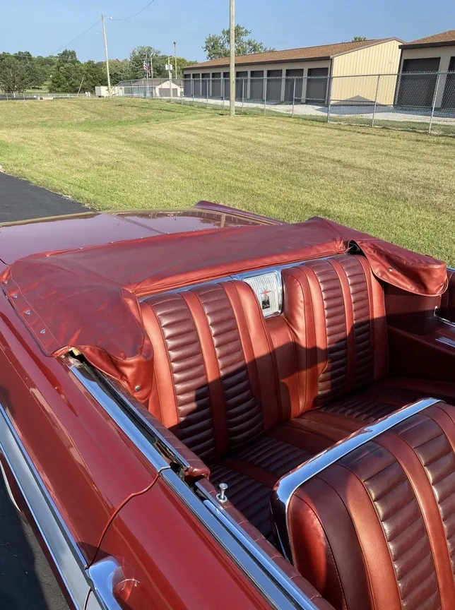 Oldsmobile Starfire