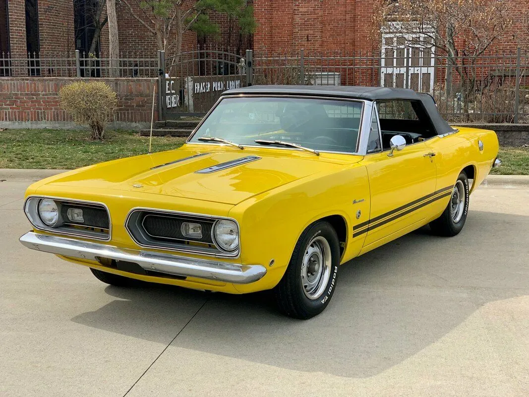 Plymouth Barracuda