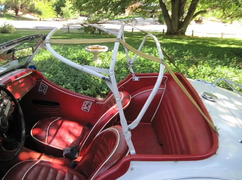Triumph TR3B