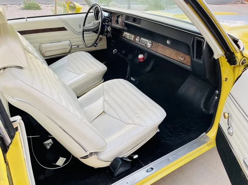 Oldsmobile 442