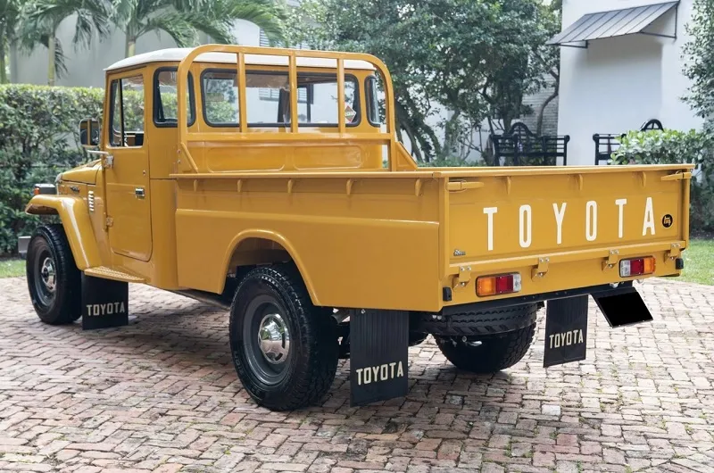 Toyota Land Cruiser HJ45