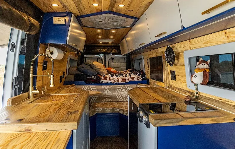 Mercedes-Benz Sprinter 2500