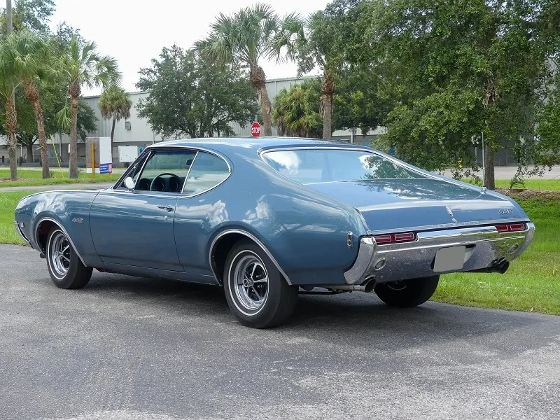 Oldsmobile Cutlass