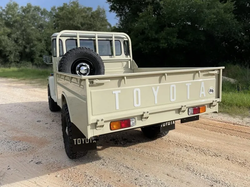 Toyota Land Cruiser HJ45