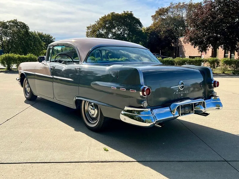 Pontiac Chieftain