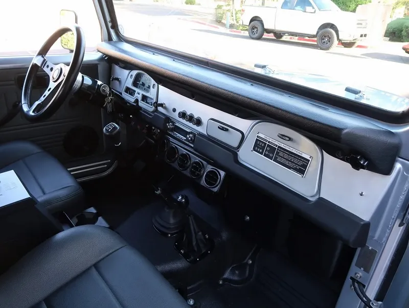 Toyota Land Cruiser FJ40