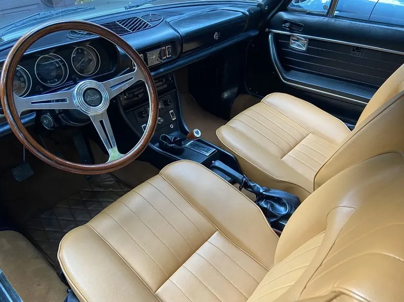 Peugeot 504