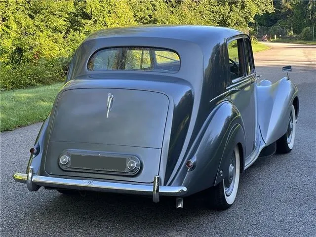 Bentley R-Type