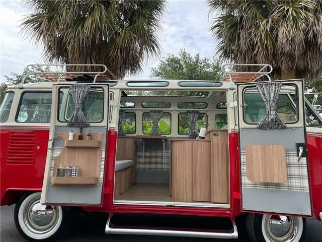 Volkswagen Bus