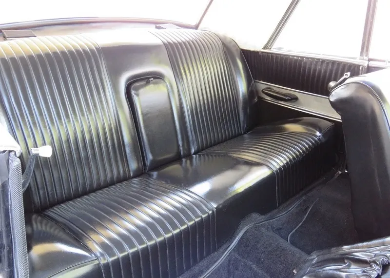 Studebaker Gran Turismo Hawk