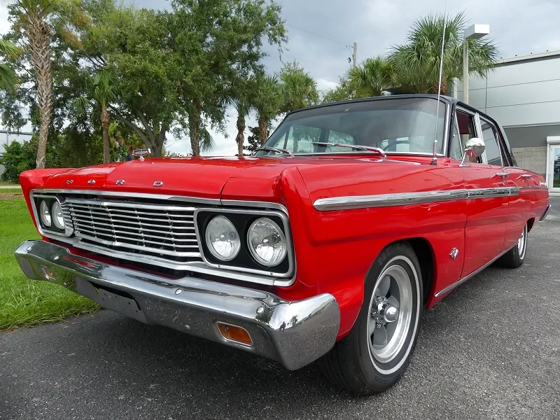 Ford Fairlane 500