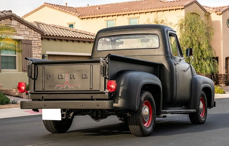 Ford F-100