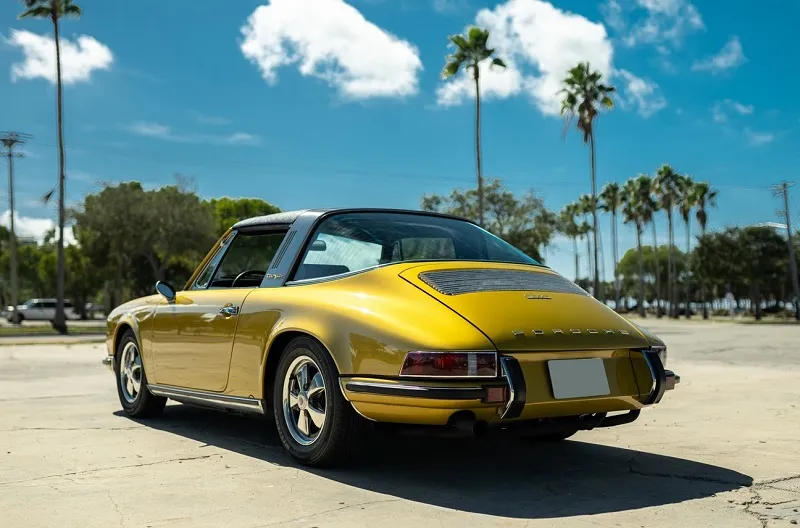 Porsche 911E