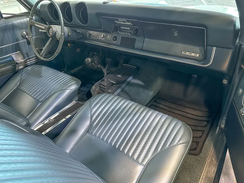 Oldsmobile Cutlass