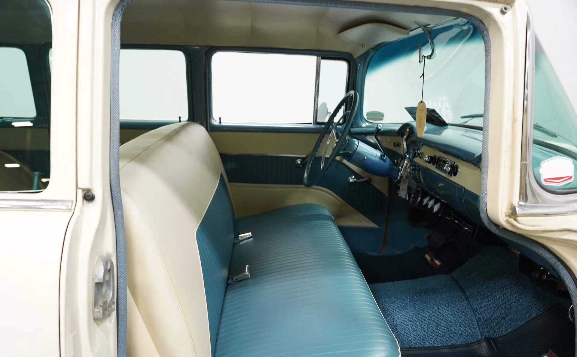 Chevrolet 210