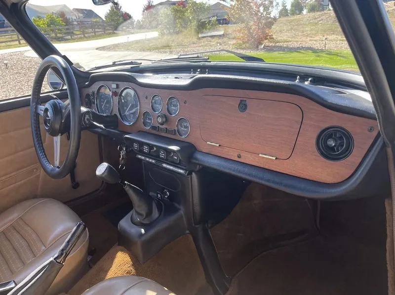 Triumph TR6