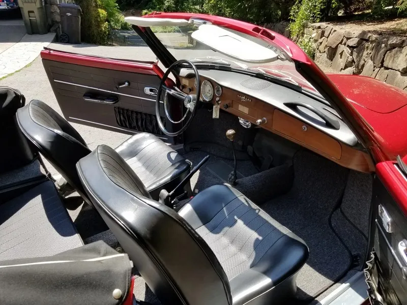 Volkswagen Karmann Ghia