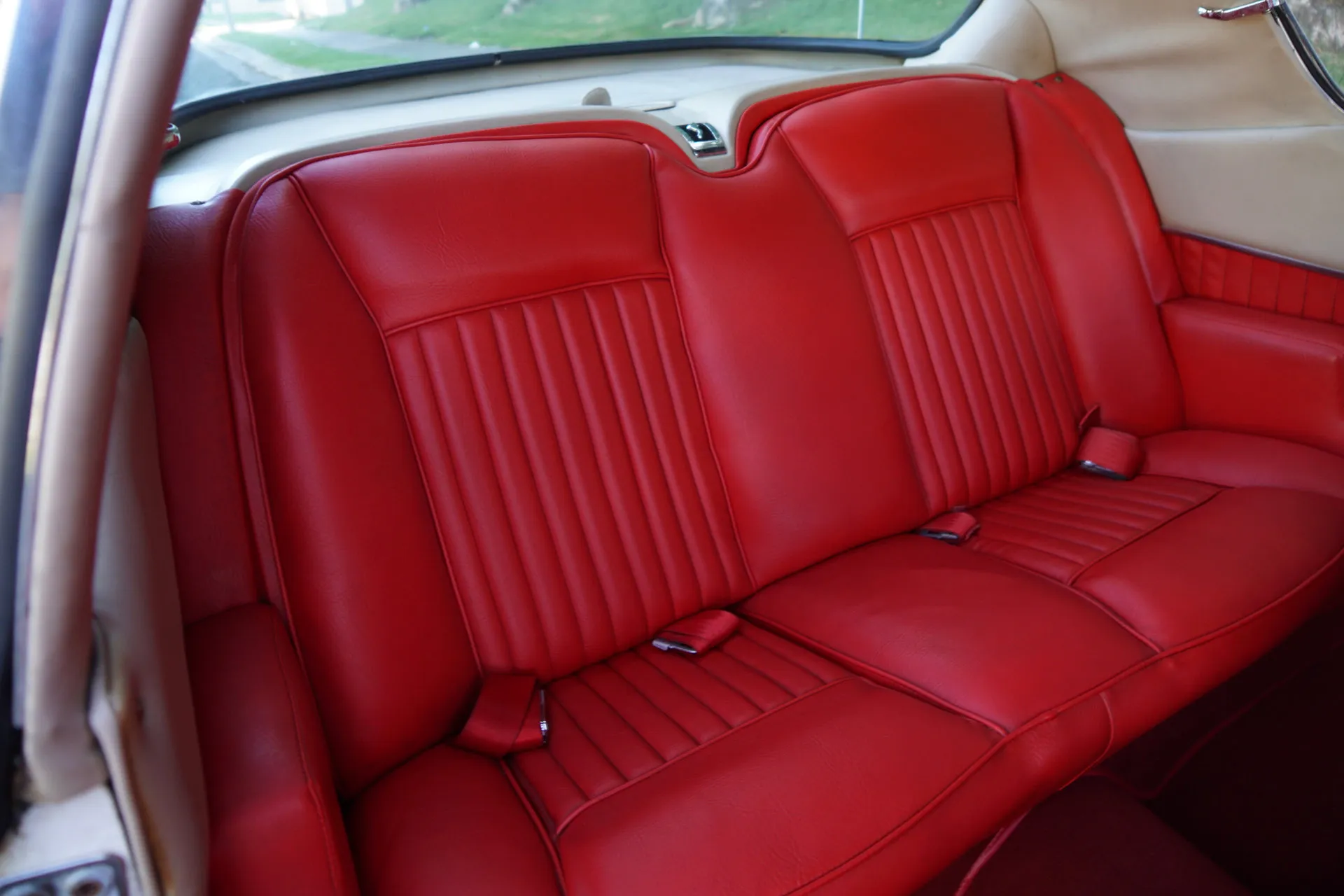 Studebaker Avanti