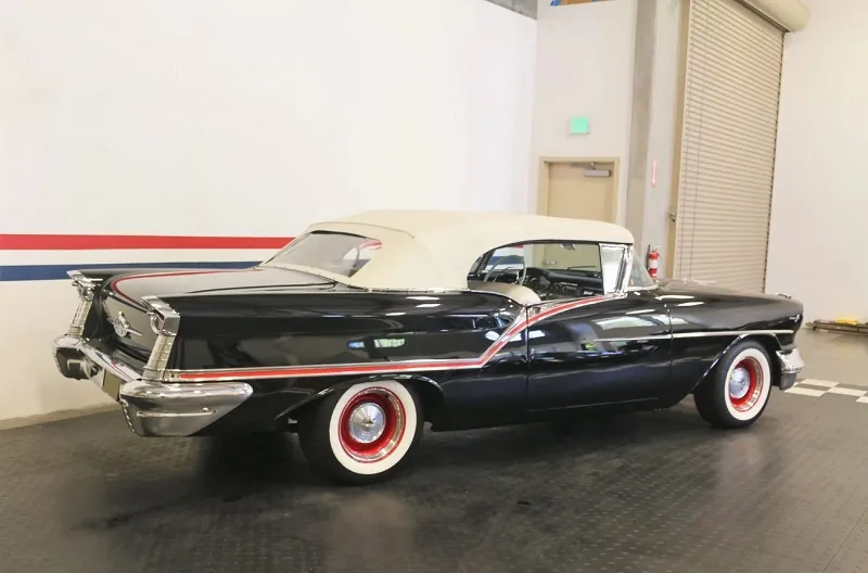 Oldsmobile Super 88