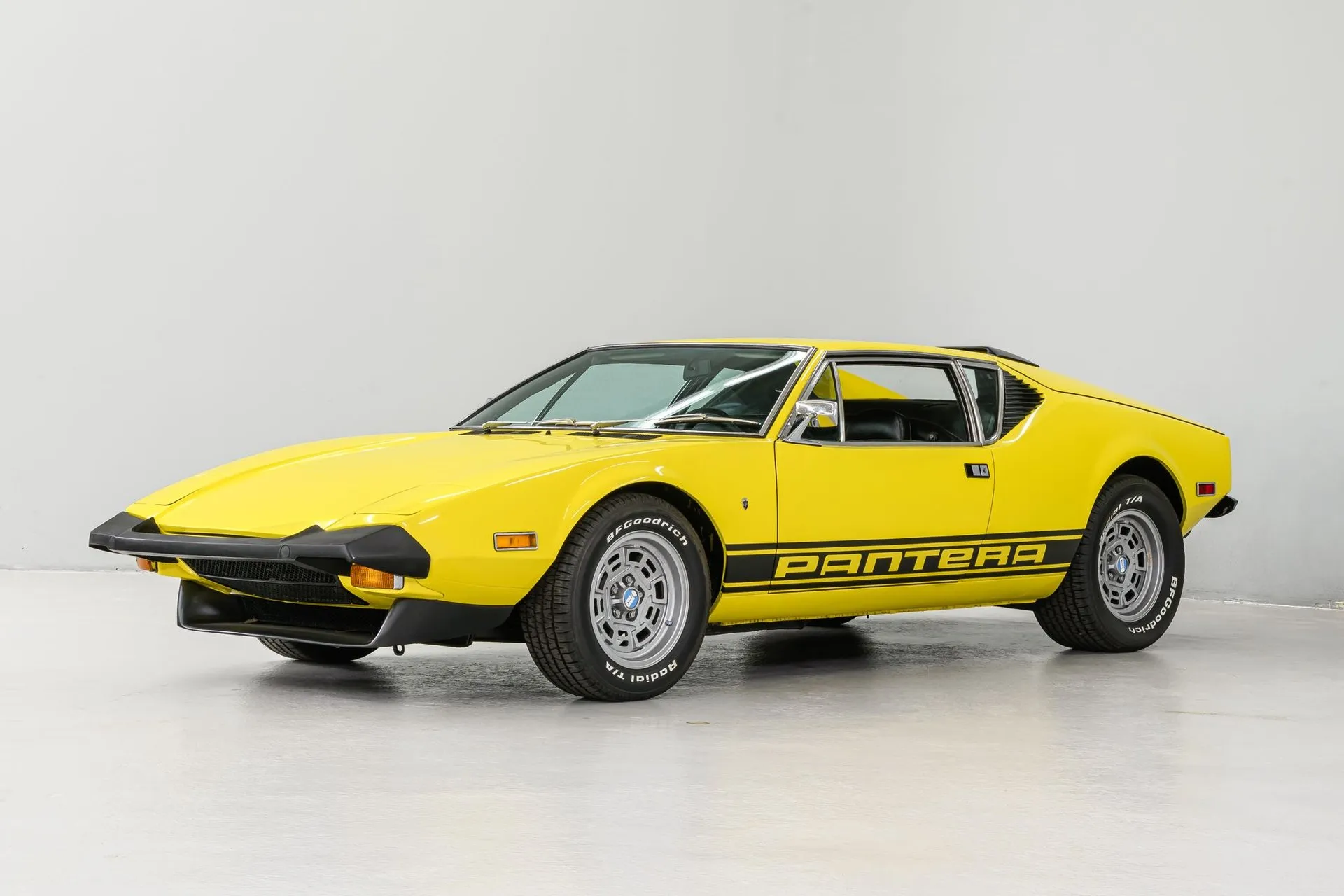 De Tomaso Pantera