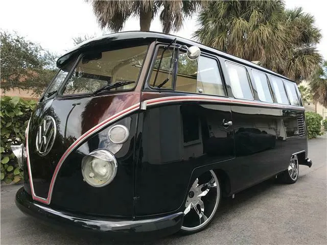 1965 Volkswagen Split Window Bus / Vanagon