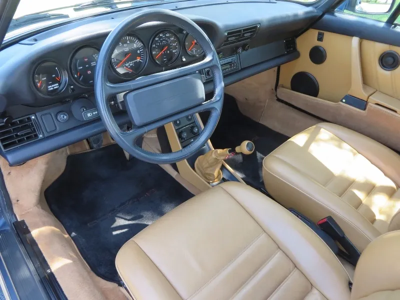Porsche 930