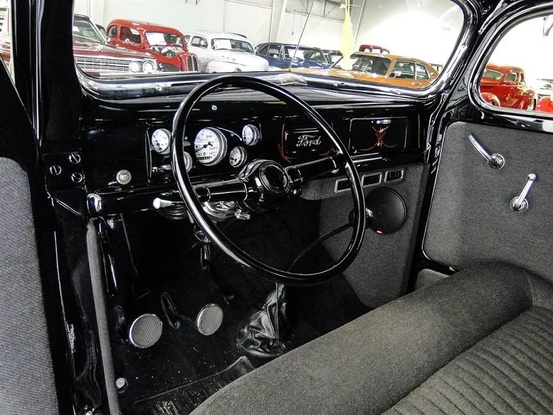 Ford Pickup