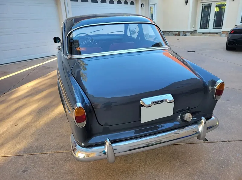 Volvo 122S