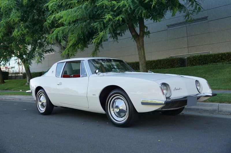 1963 Studebaker Avanti R2