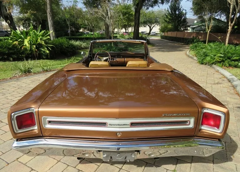 Plymouth Road Runner