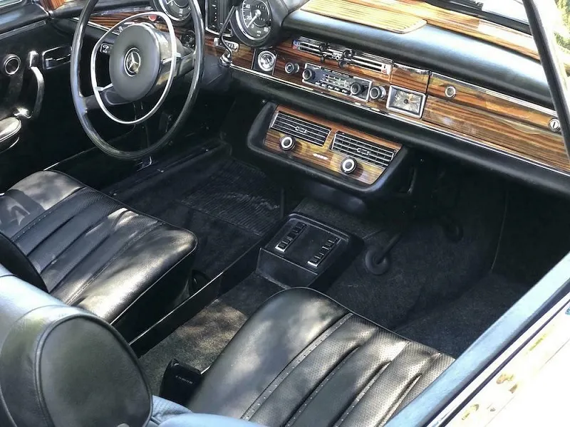 Mercedes-Benz 280SE