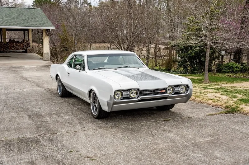 1967 Oldsmobile Cutlass Supreme