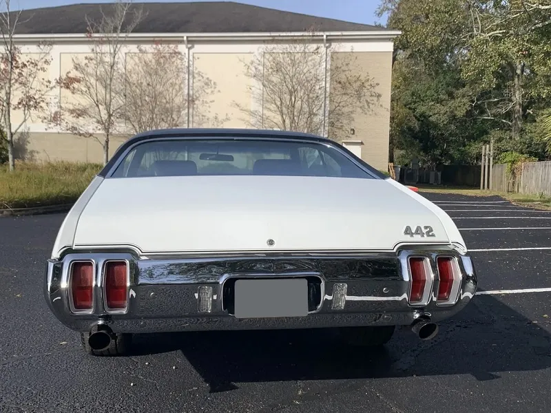 Oldsmobile 442