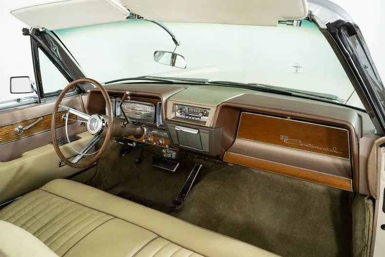 Lincoln Continental